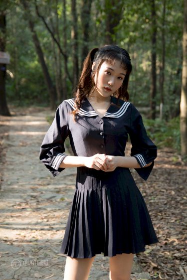 女人去掉所有服装